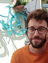 תום